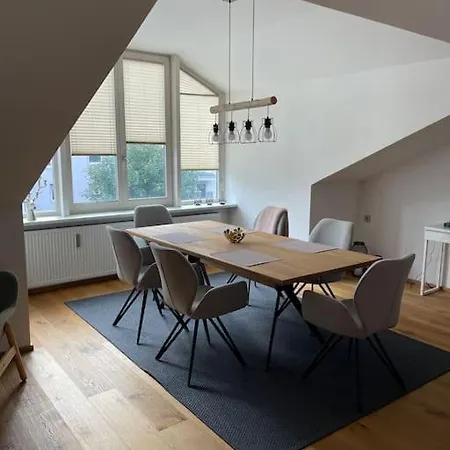 Modernes Loft In *